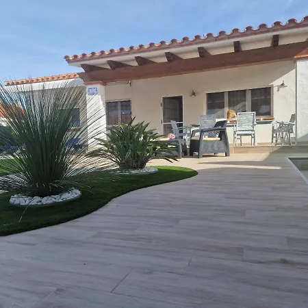 Sueno, 270m To Beach, Privat-pool, On-site-service, Dog Holiday home Riumar